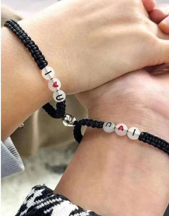 2pcs Couple Glow-in-the-Dark Bead Bracelets – Matching His & Hers Alloy Bracelets for Men & Women